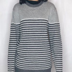 Gray/ white sweater 
Old navy